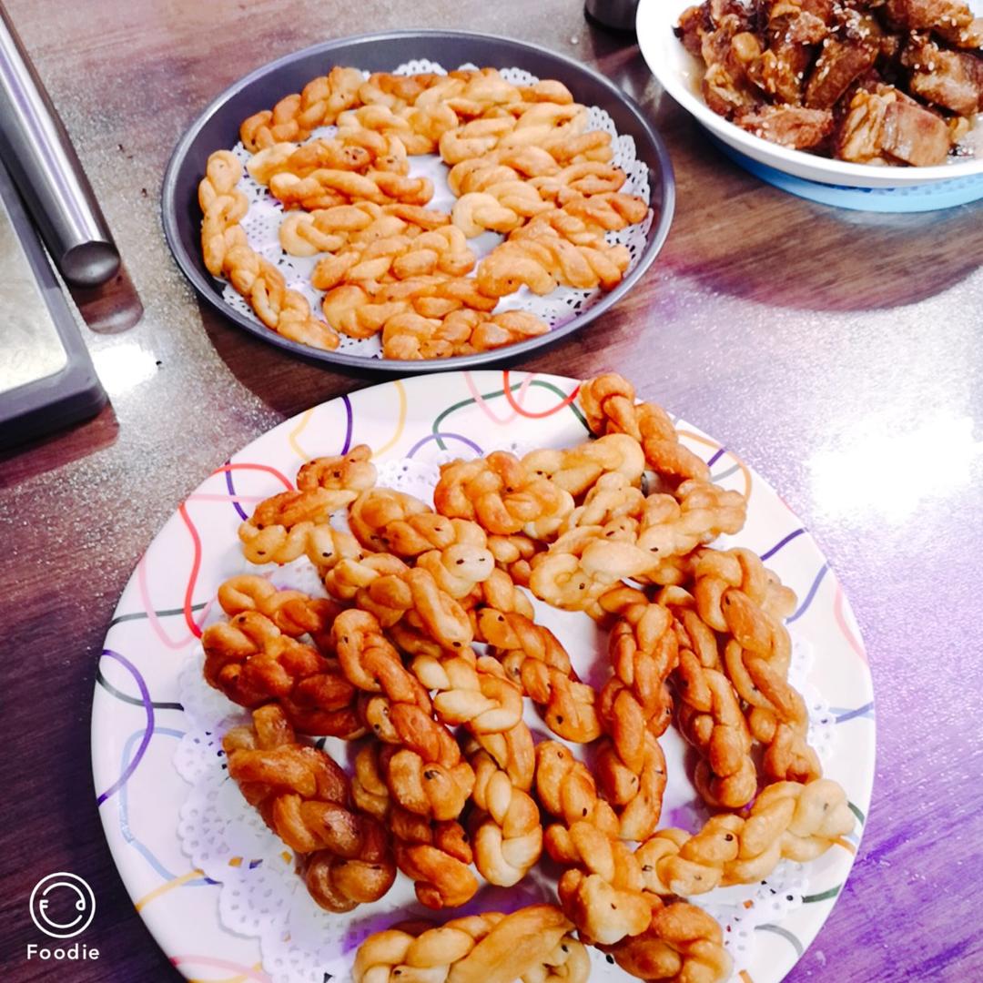 酥脆咸味小麻花