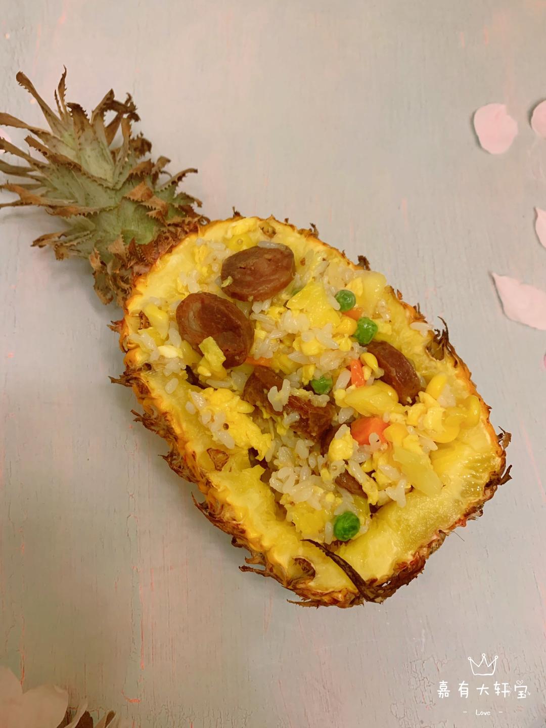 腊肠菠萝什锦炒饭的做法