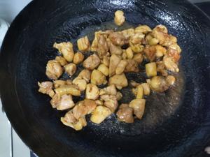 香煎芦笋鸡腿肉的做法 步骤2