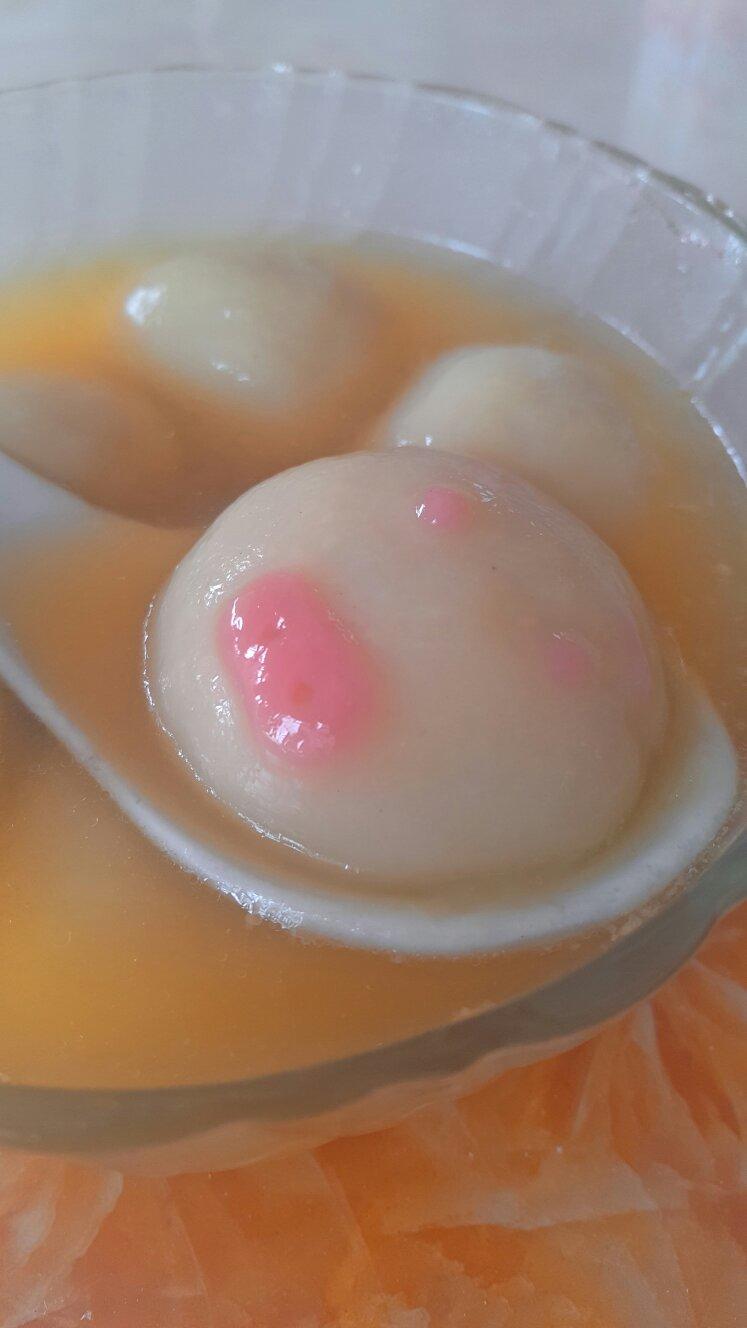 花生黑芝麻汤圆