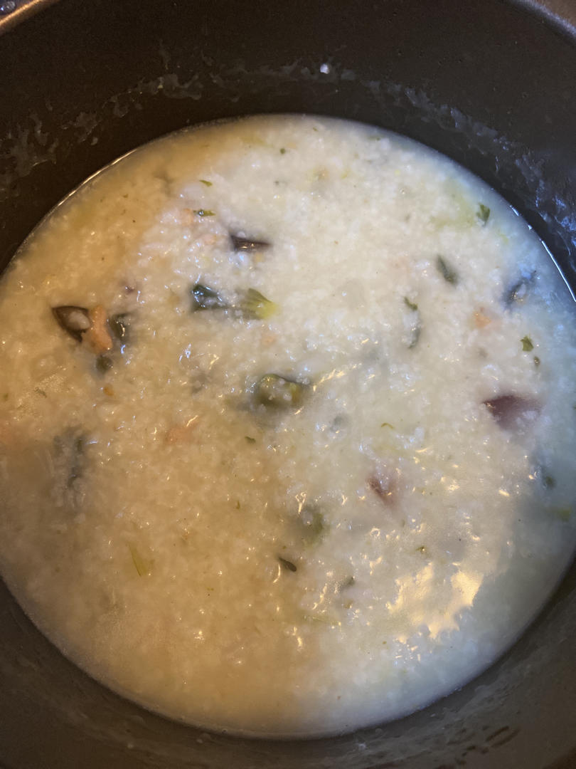 妈妈👩教我做的皮蛋瘦肉粥🥣简单快捷美味😋