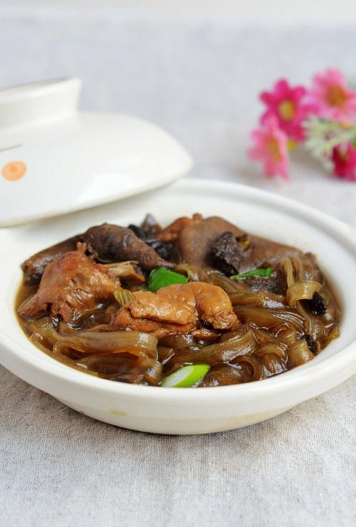 小鸡炖松蘑——东北人爱吃的家常菜的做法