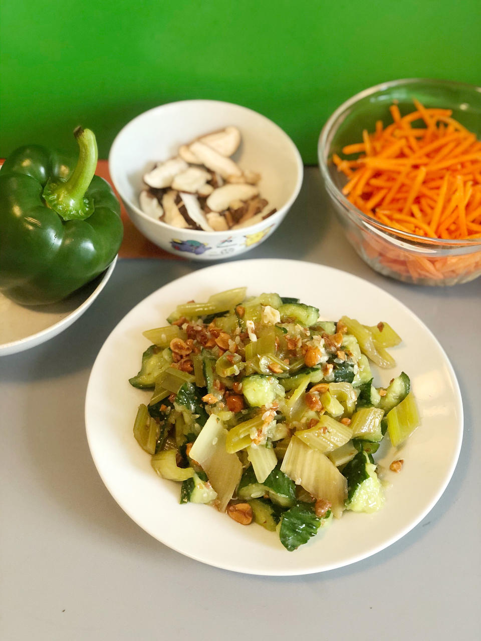 3分钟一道冷菜——拍黄瓜