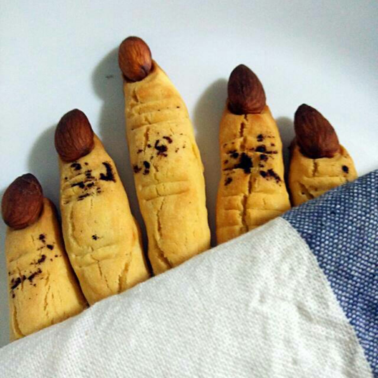 万圣节女巫的手指