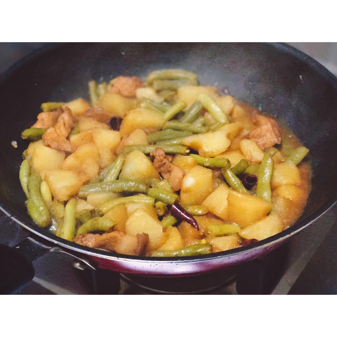 土豆炖豆角