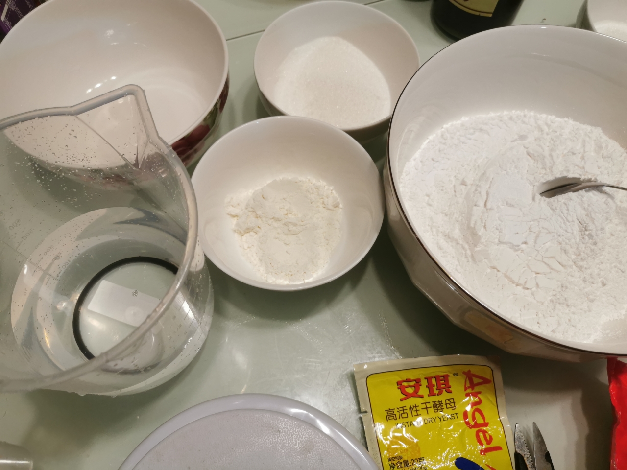 粘米粉蒸发糕超简单版~的做法 步骤2