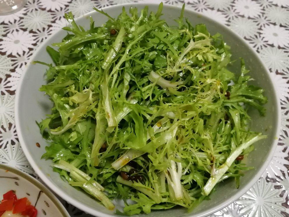 凉拌苦菊（超级简单又好吃）