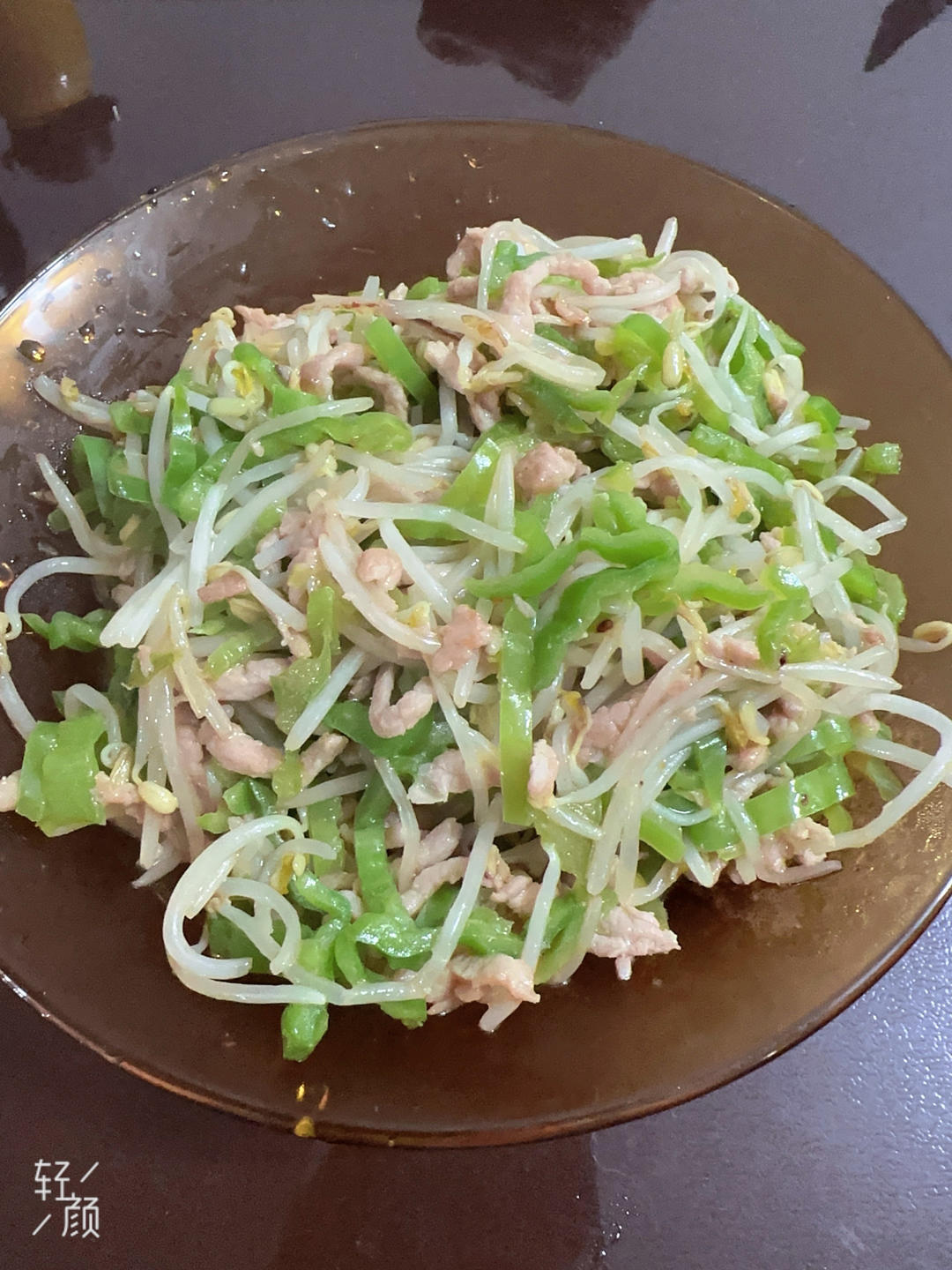 绿豆芽青椒炒肉丝