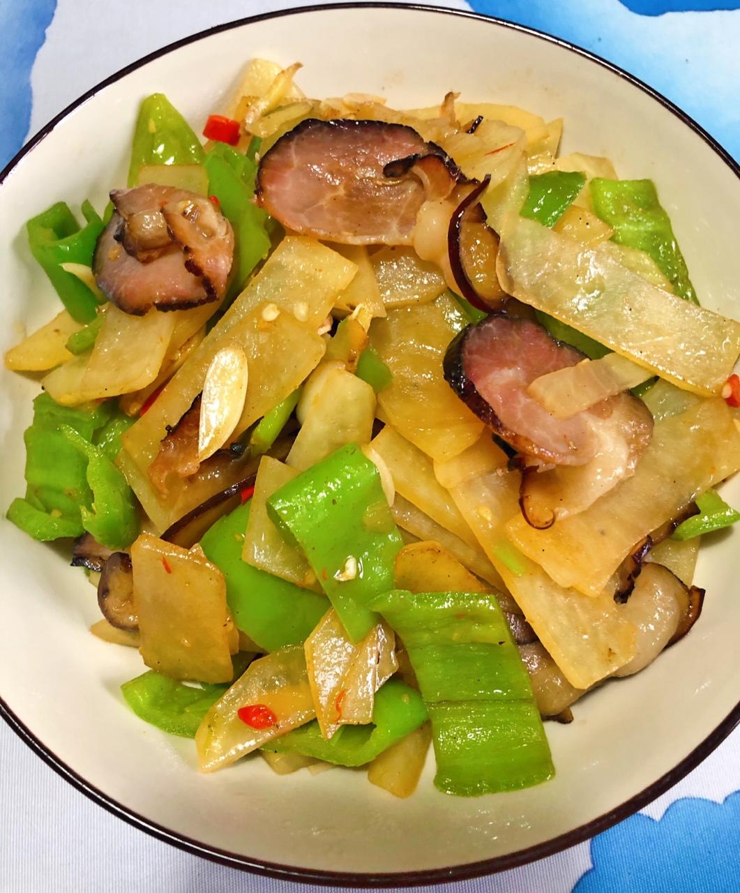 下饭的土豆片炒腊肉