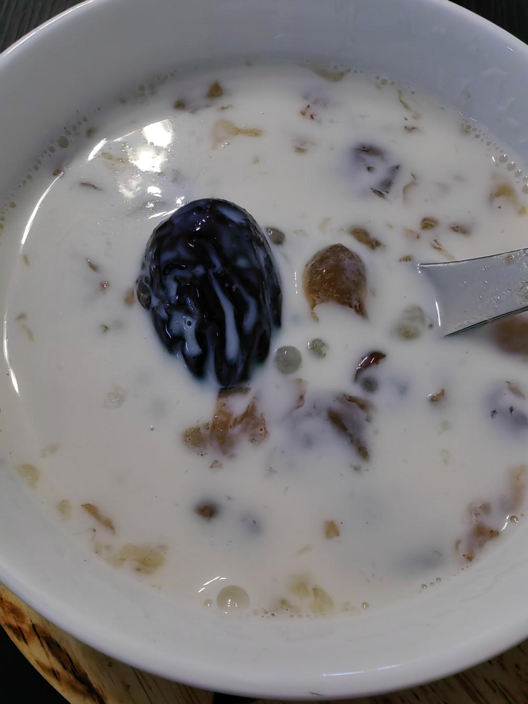 女孩子多喝养生糖水