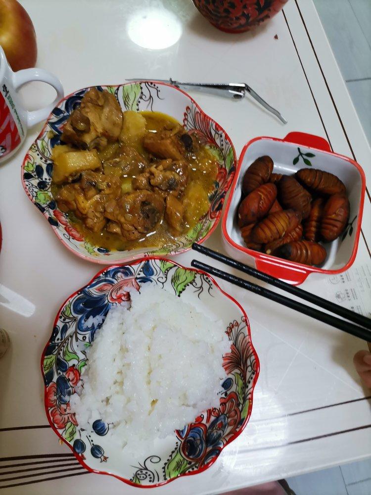 鸡腿顿土豆