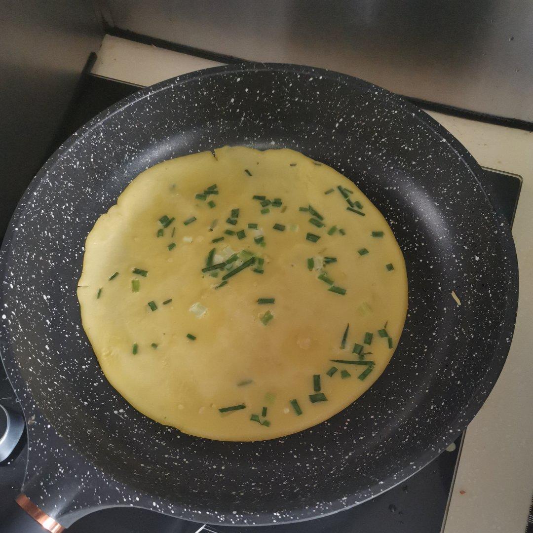 🔥一人食|不加一滴水的香葱鸡蛋饼做法