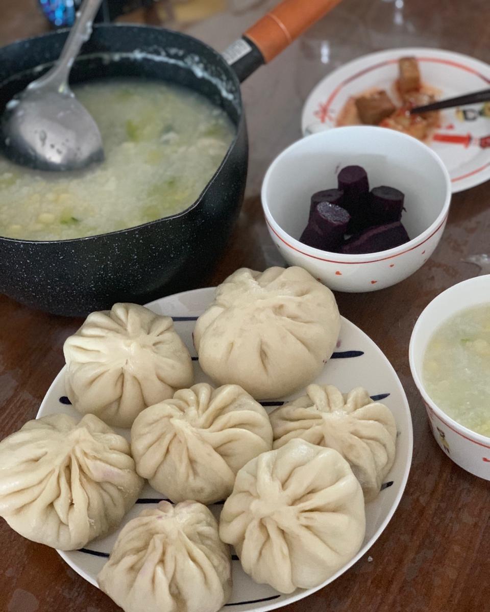 白萝卜芹菜肉包子（揉面包包子有小视频）
