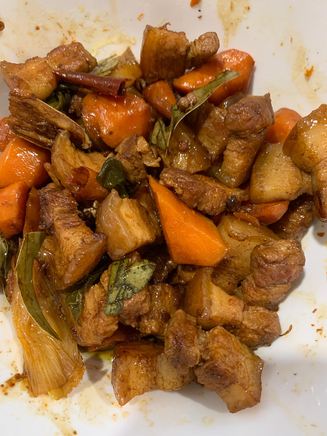 胡萝卜烧肉