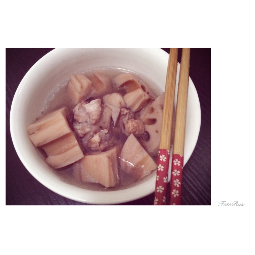 莲藕排骨汤