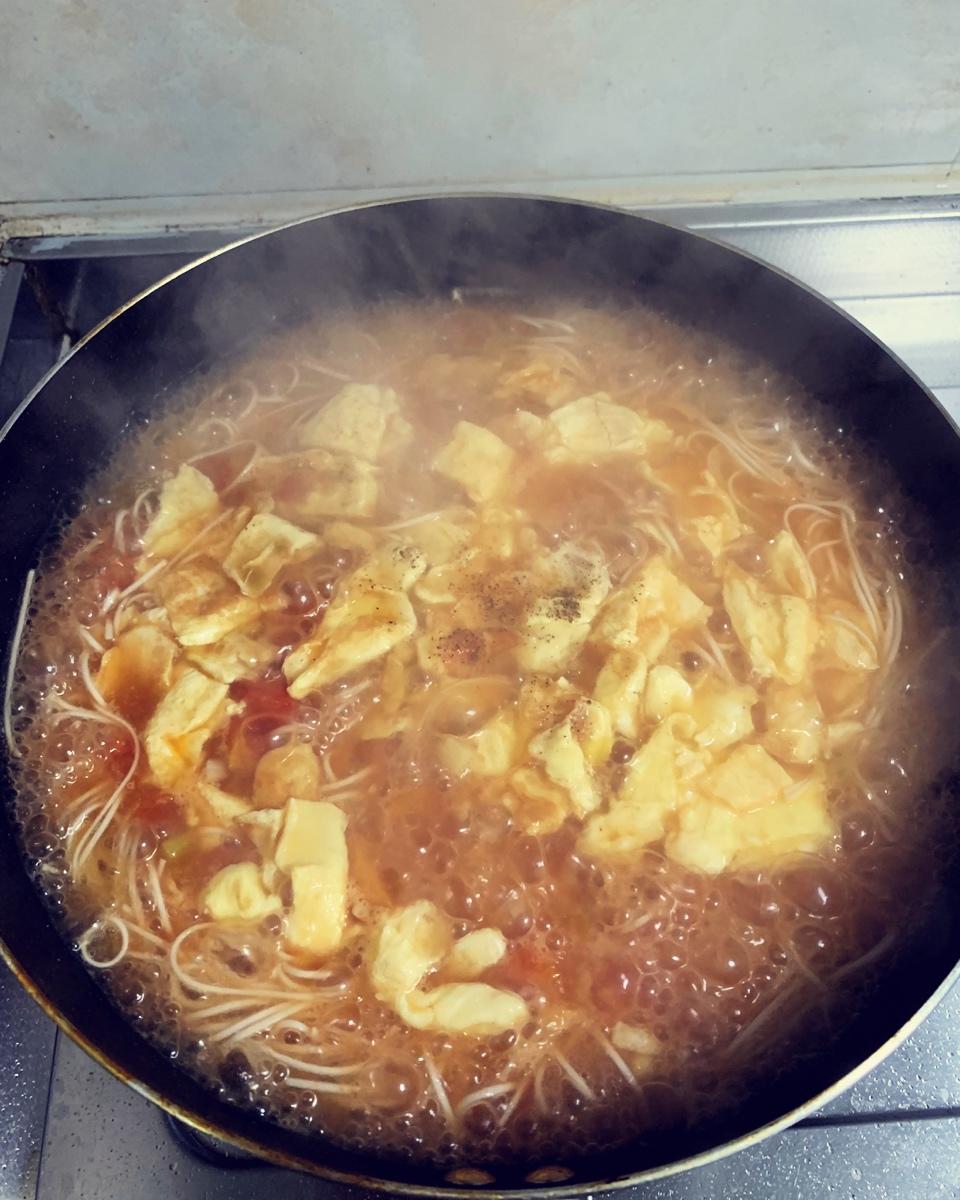 恨不得抱着锅舔的番茄鸡蛋面