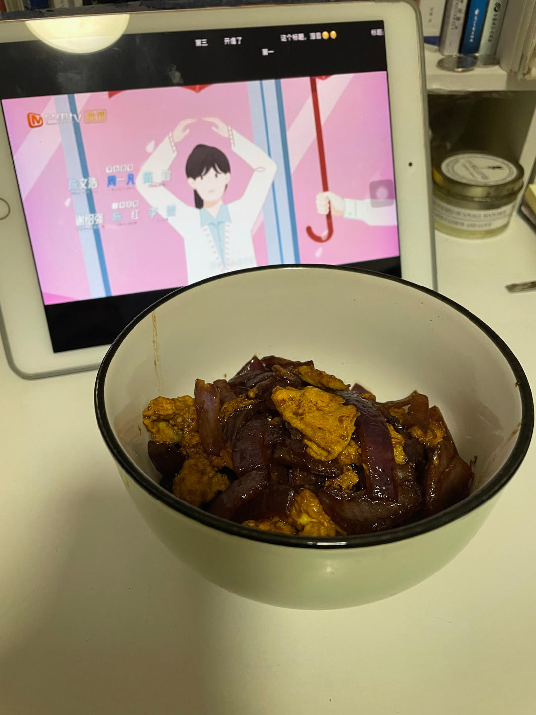 降压防癌的好食材  洋葱炒鸡蛋