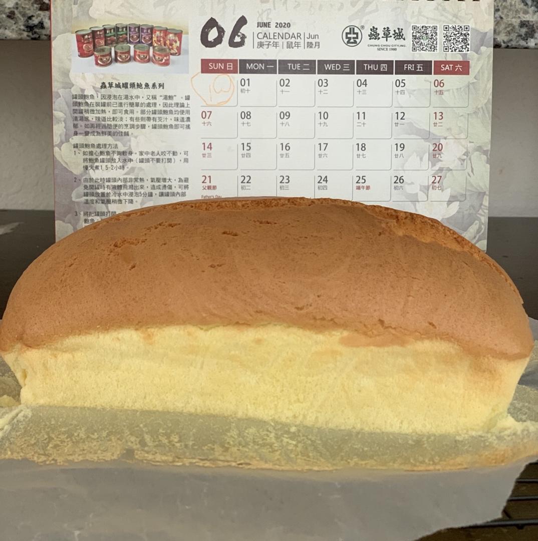 吐司盒板柯基抖臀                  古早蛋糕