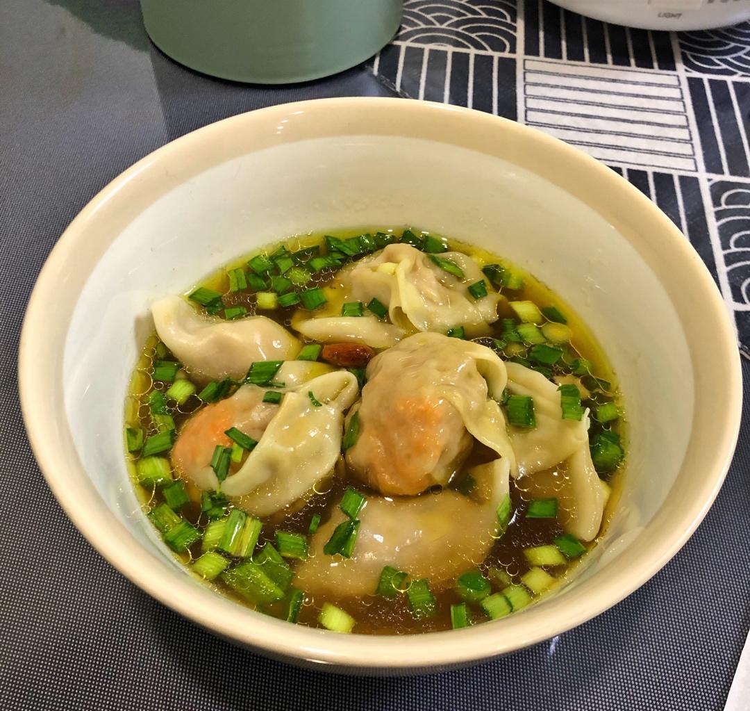 徽州母鸡炖菌菇汤