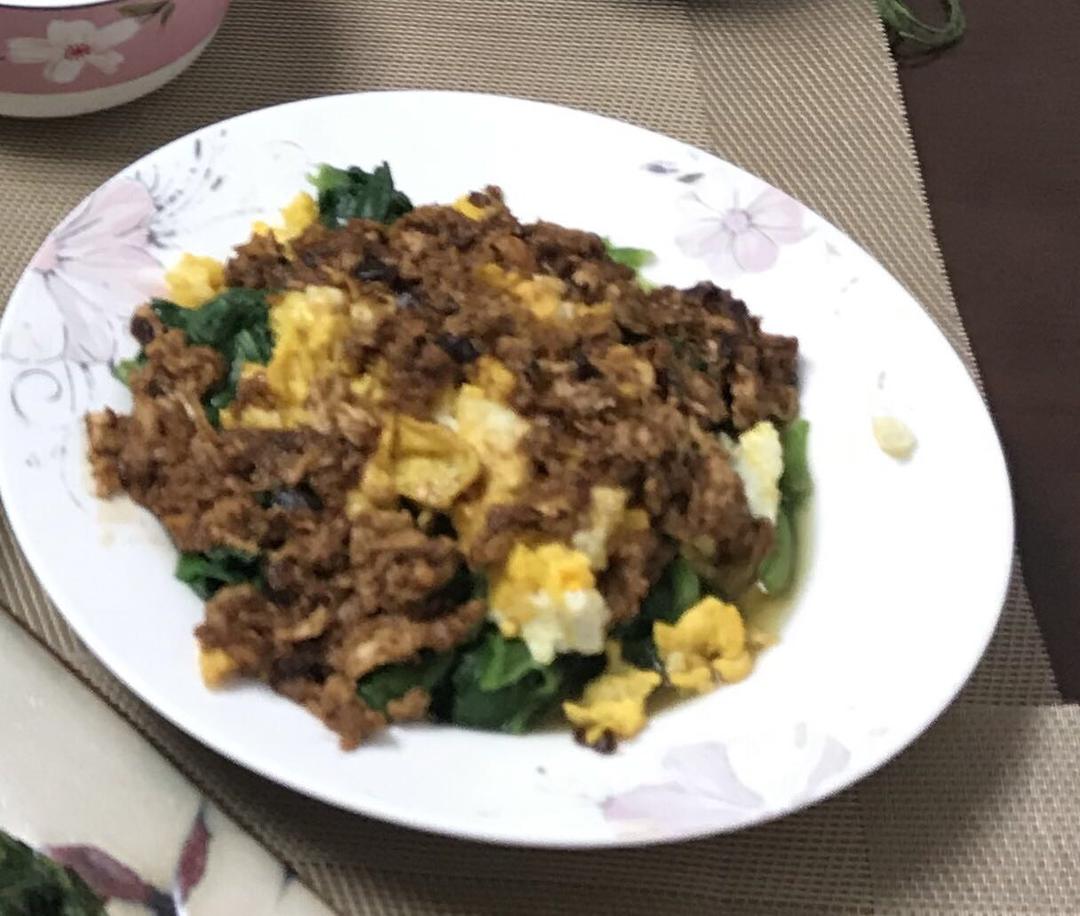 酱香鸡蛋菠菜