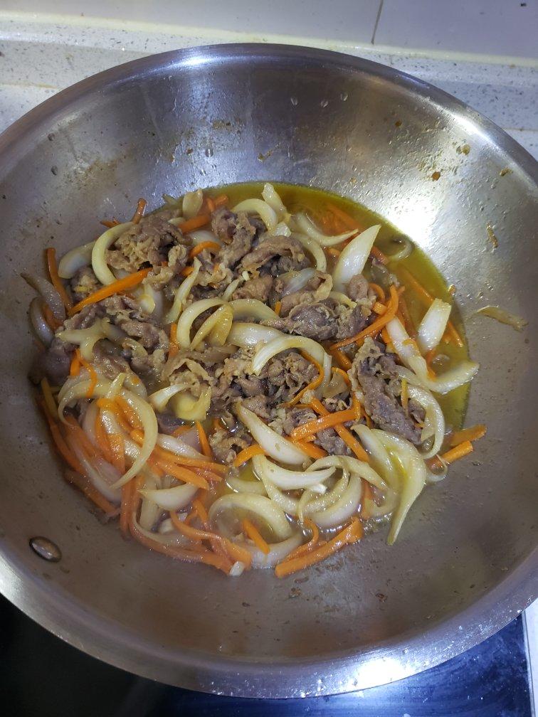 韩式牛肉盖饭 bulgogi