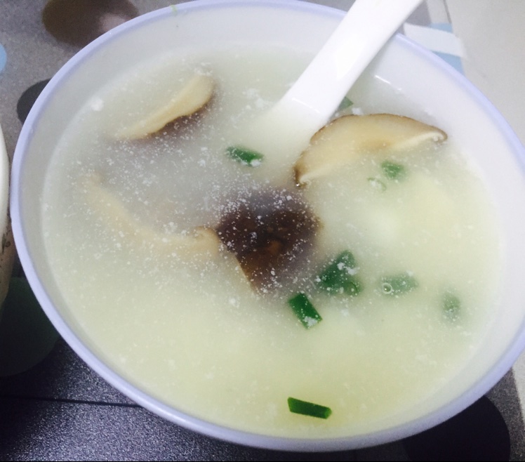 xlauy7做的香菇山药汤