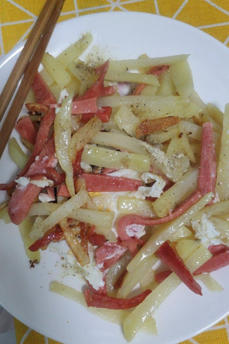 快手早餐—马铃薯火腿蛋