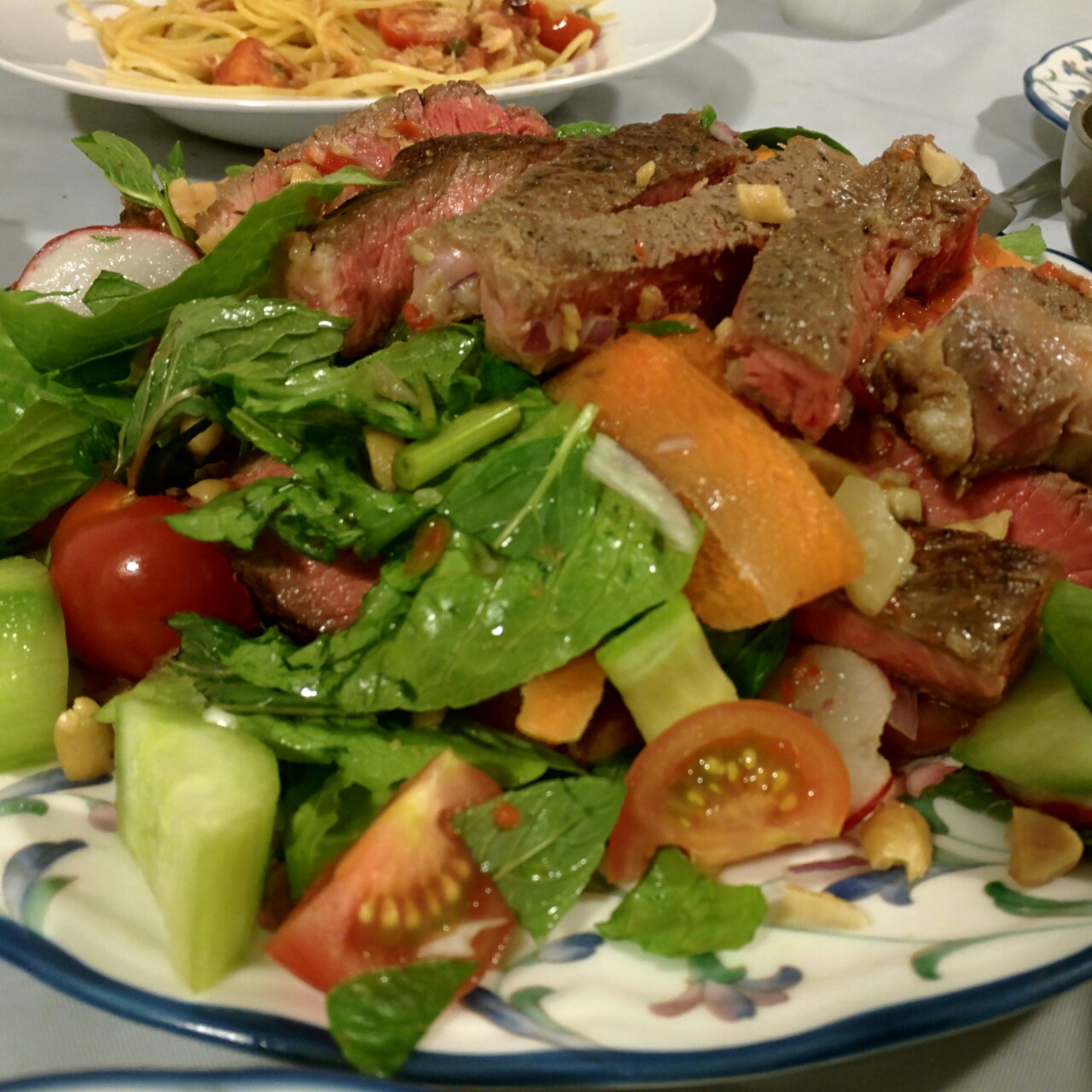 【终极烹饪课程】辣味牛肉沙拉