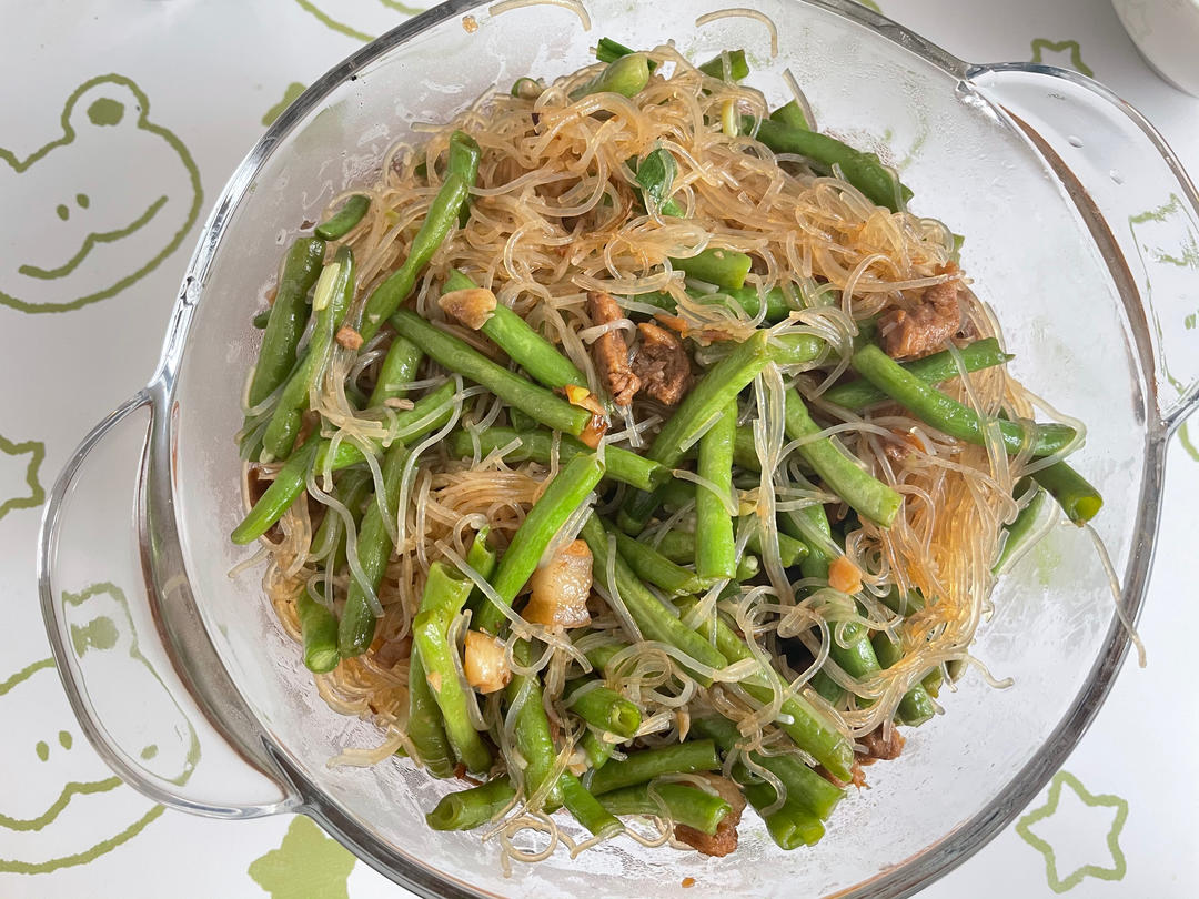 巨香五花肉焖粉！！粉丝比肉还好吃！！
