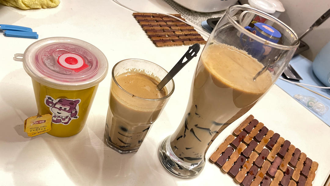 自制奶茶（爱喝这一杯的，不用去奶茶店了）