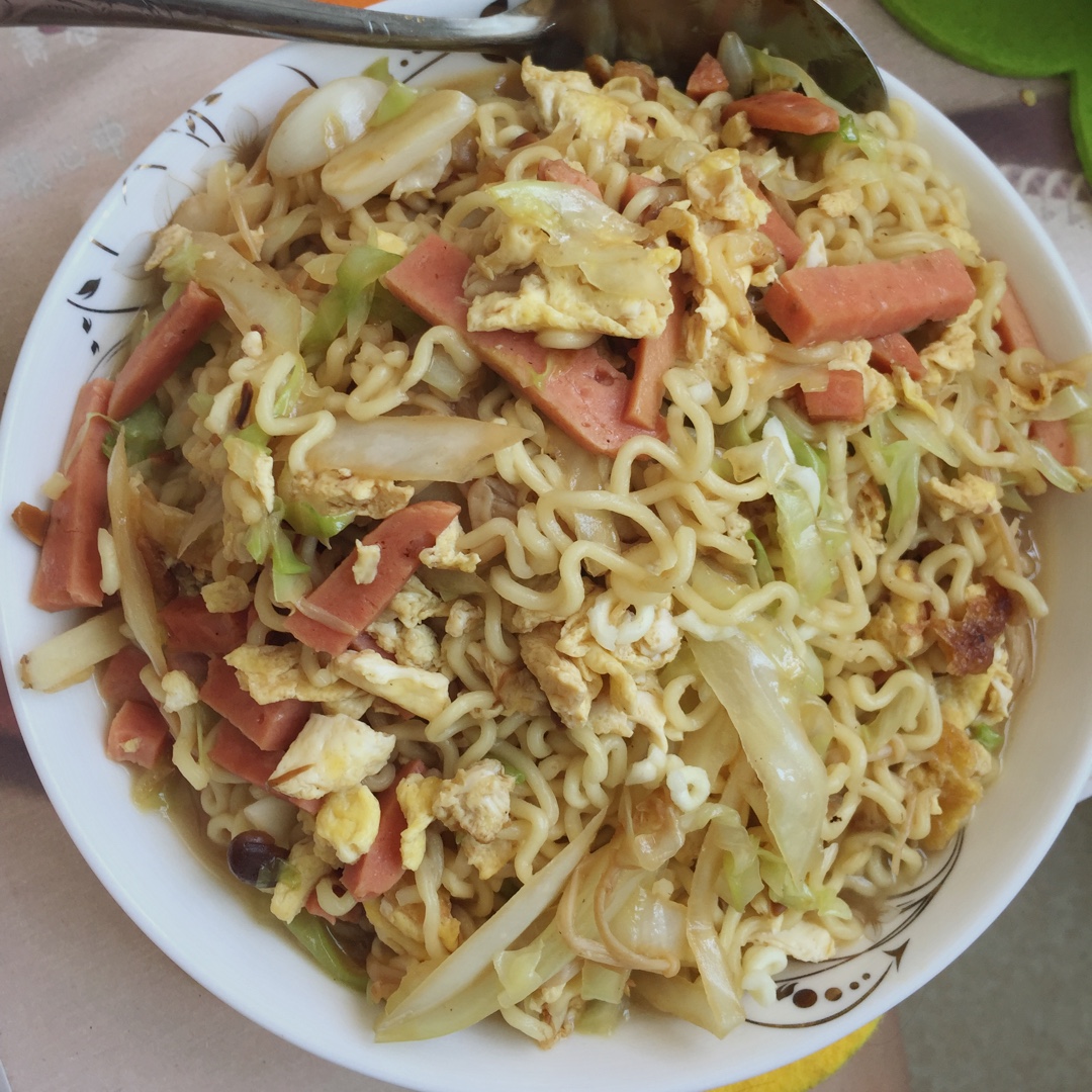 炒方便面 巨好吃哟～