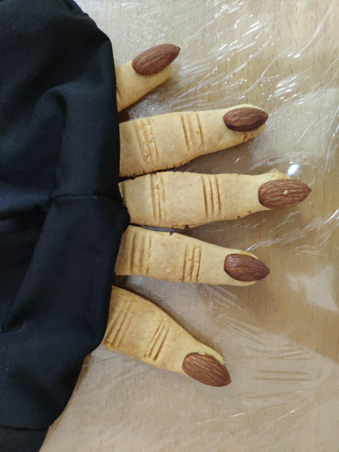 万圣节巫婆手指饼