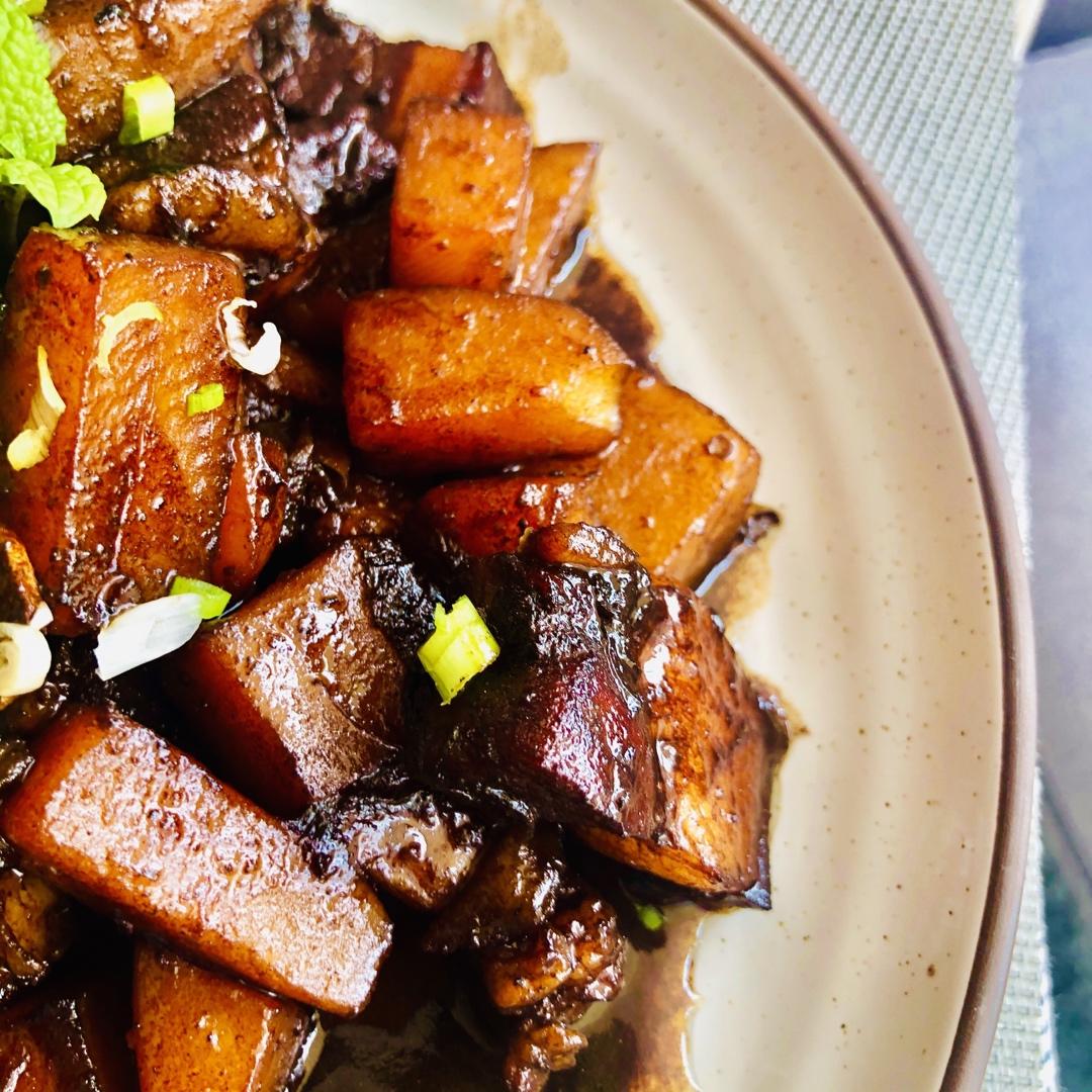 红烧肉炖土豆