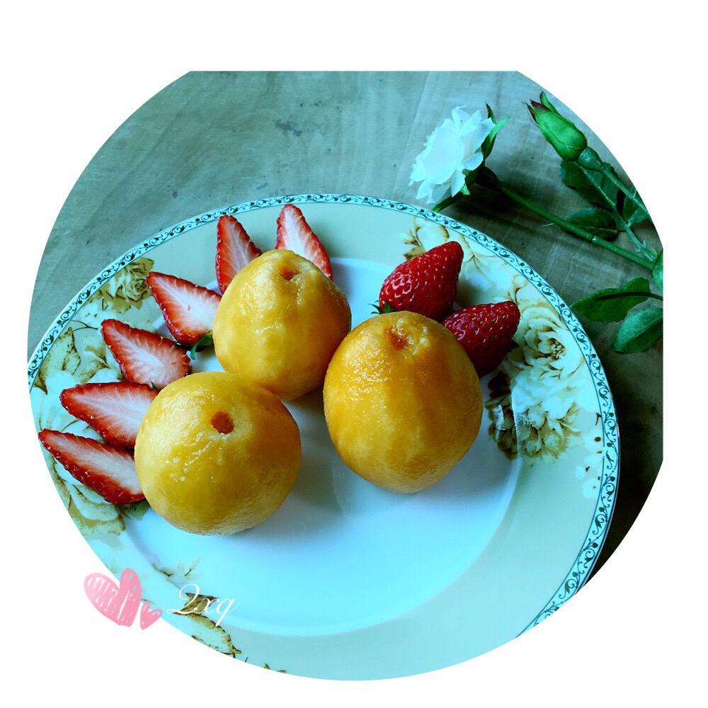 巧剥完整枇杷皮