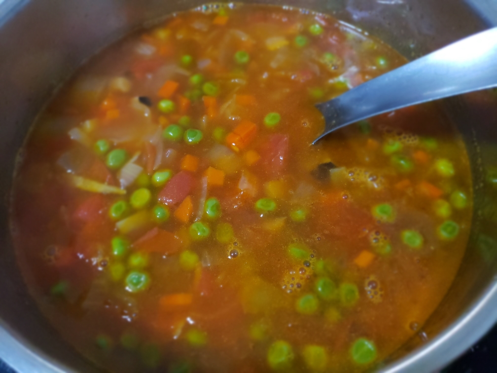 🍅饱腹又减肥的意式番茄蔬果浓汤配法棍🥖的做法 步骤2