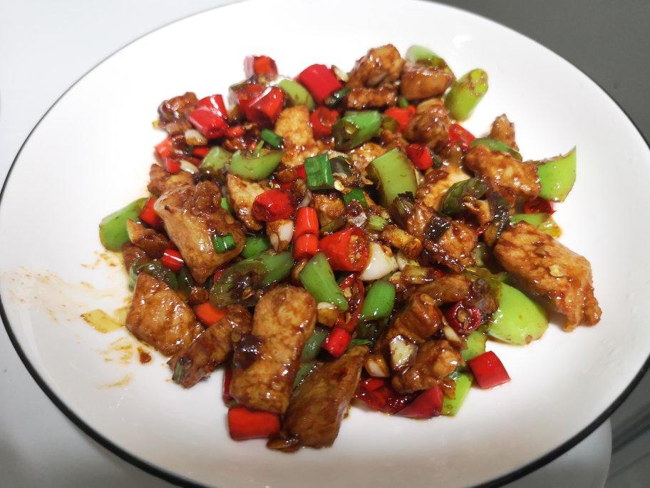 超级下饭菜小炒肉（和胡子大厨小辣椒炒肉一样好吃😋）