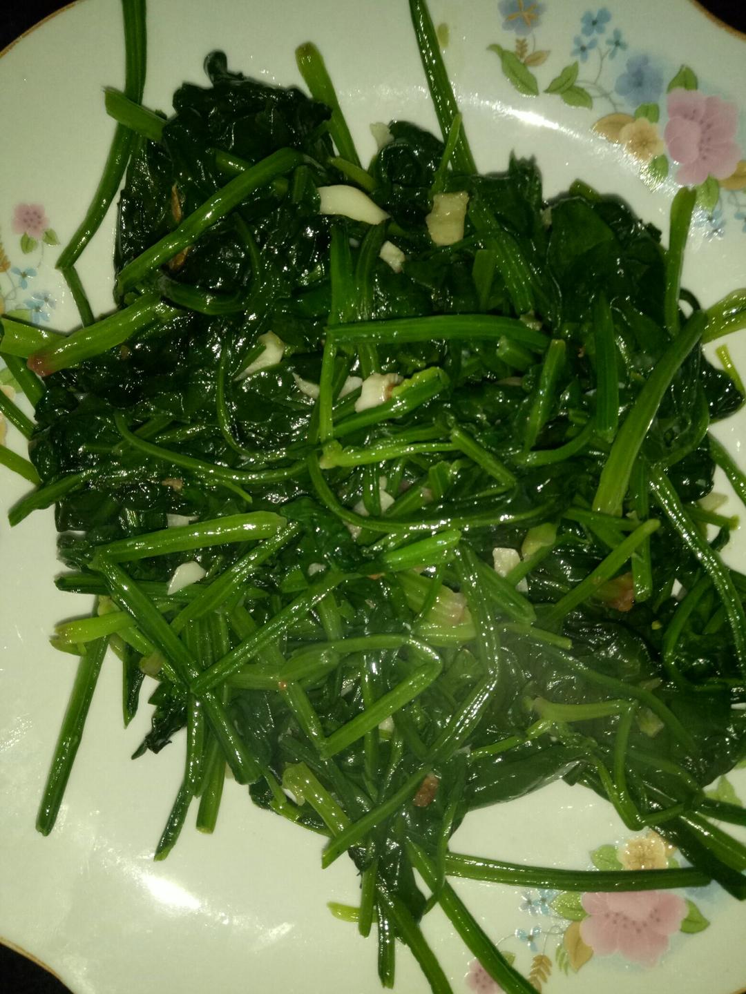 蒜蓉炒菠菜