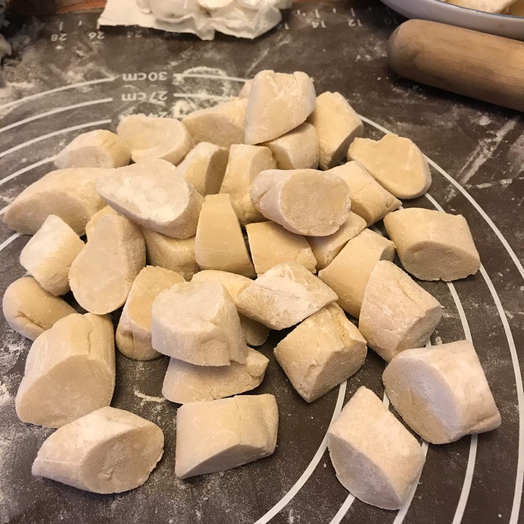 中式面点基本功—饺子皮