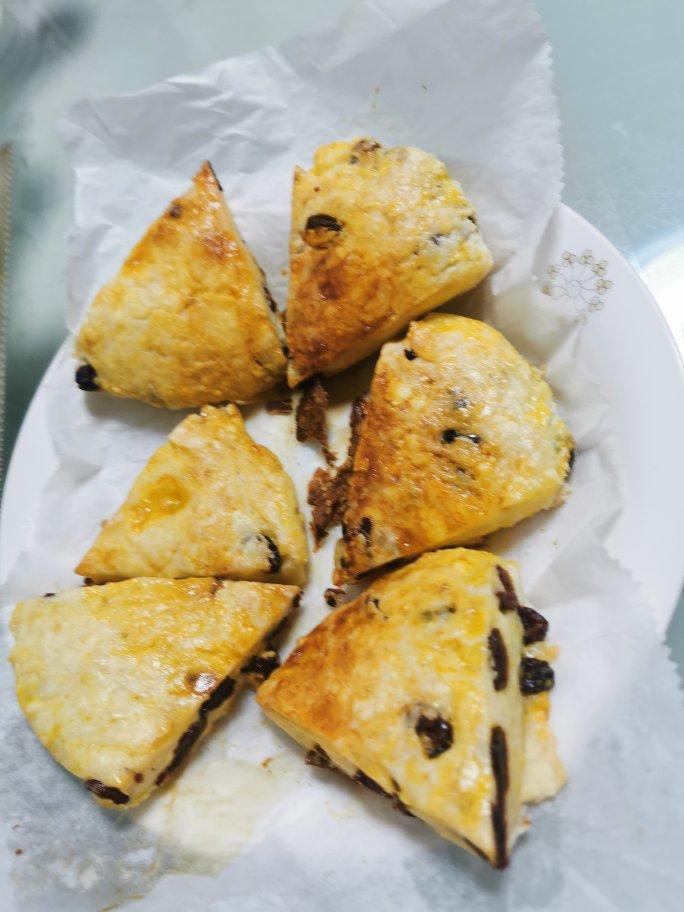 免揉面蔓越莓司康，任何面粉都能成功，15分钟搞定早餐