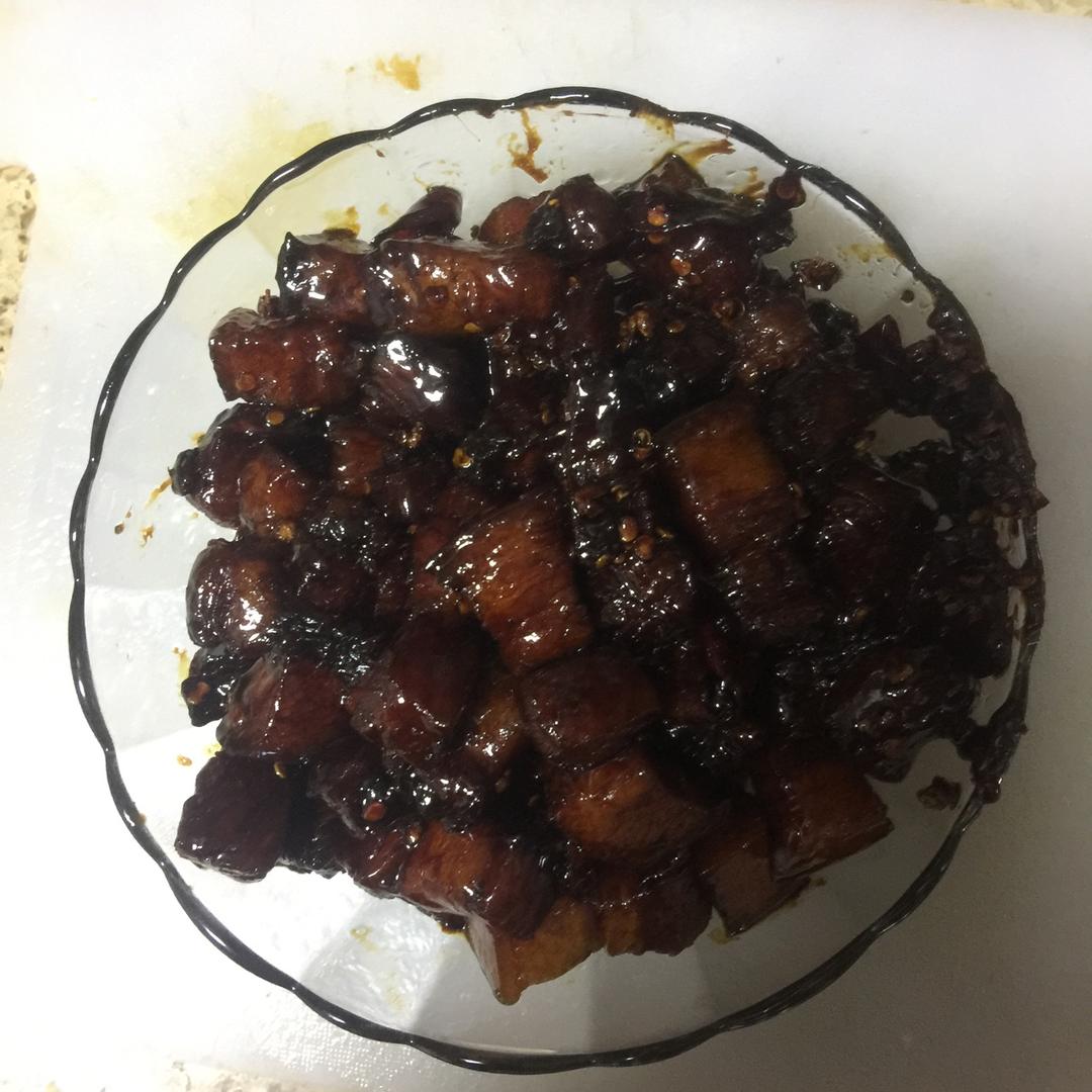 加了鹌鹑蛋后，这盘红烧肉，美味的逆天啦——鹌鹑蛋烧肉（孔瑶食谱）