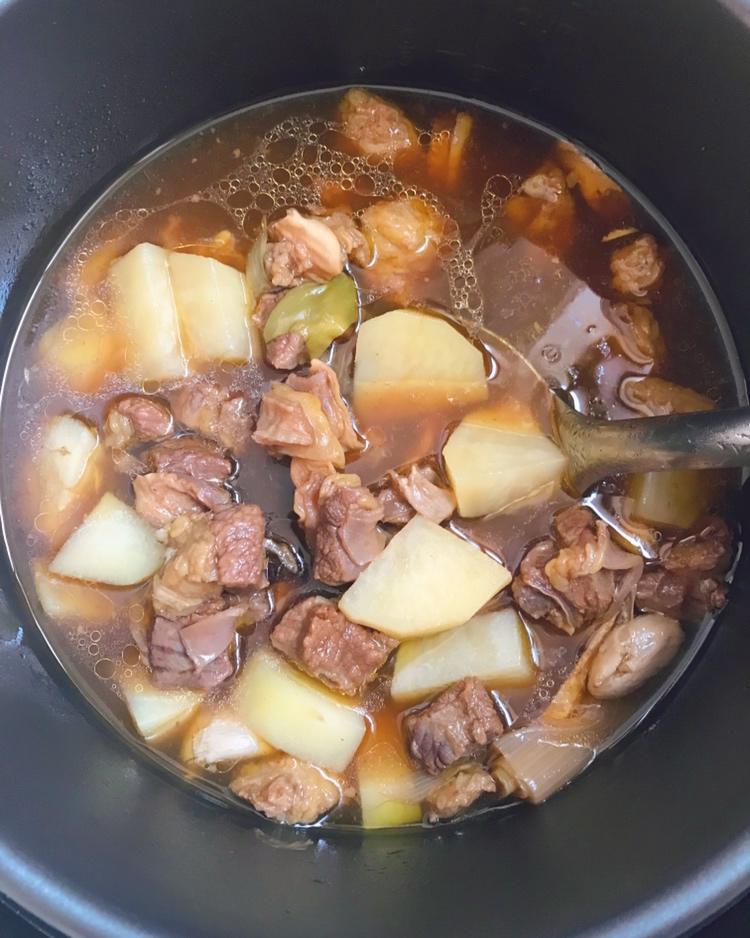 土豆炖牛肉