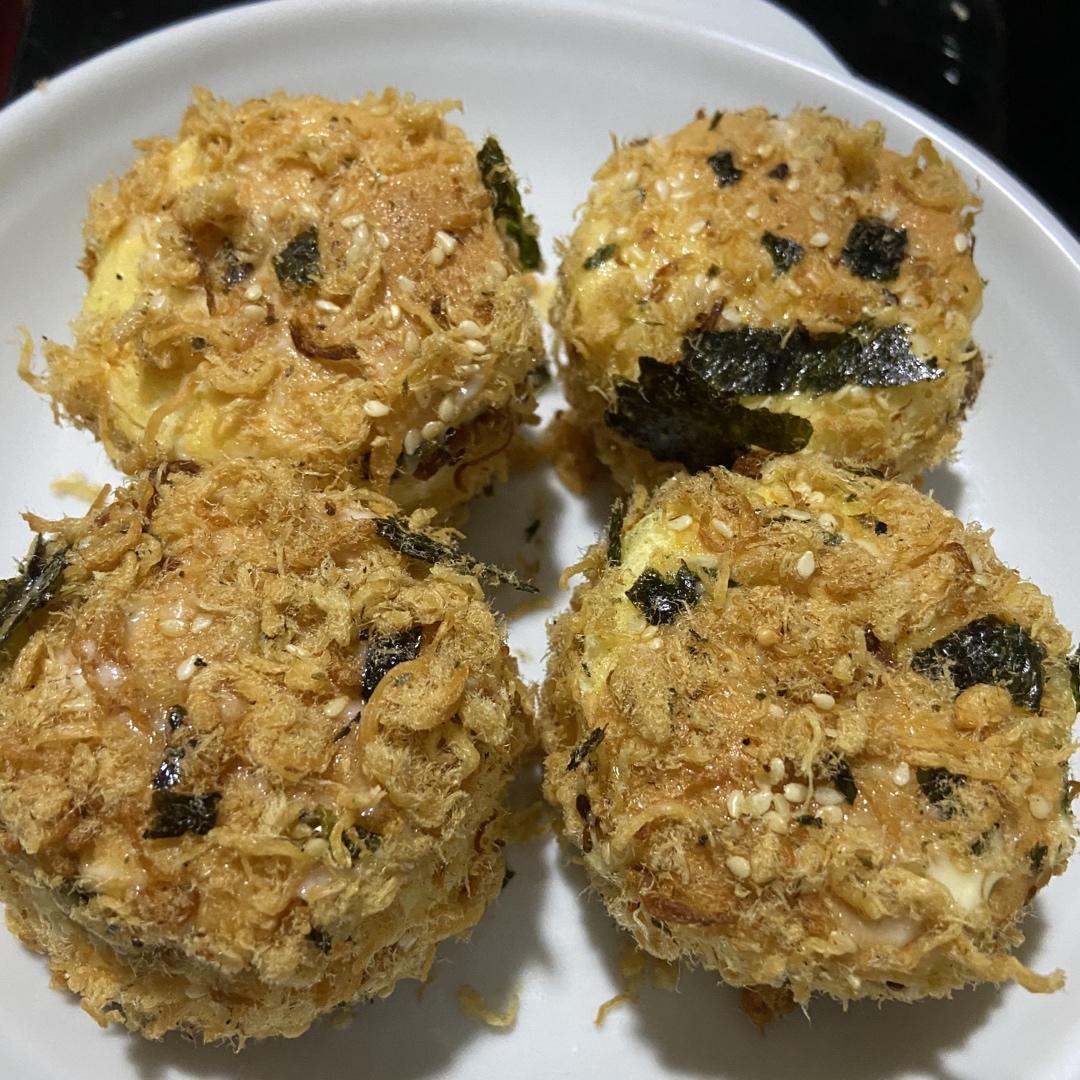 爆浆肉松小贝