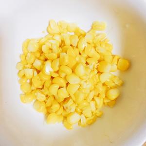 宝宝辅食－奶香玉米烙的做法 步骤1