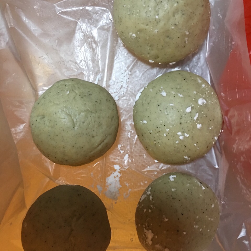 奶香黑芝麻馒头