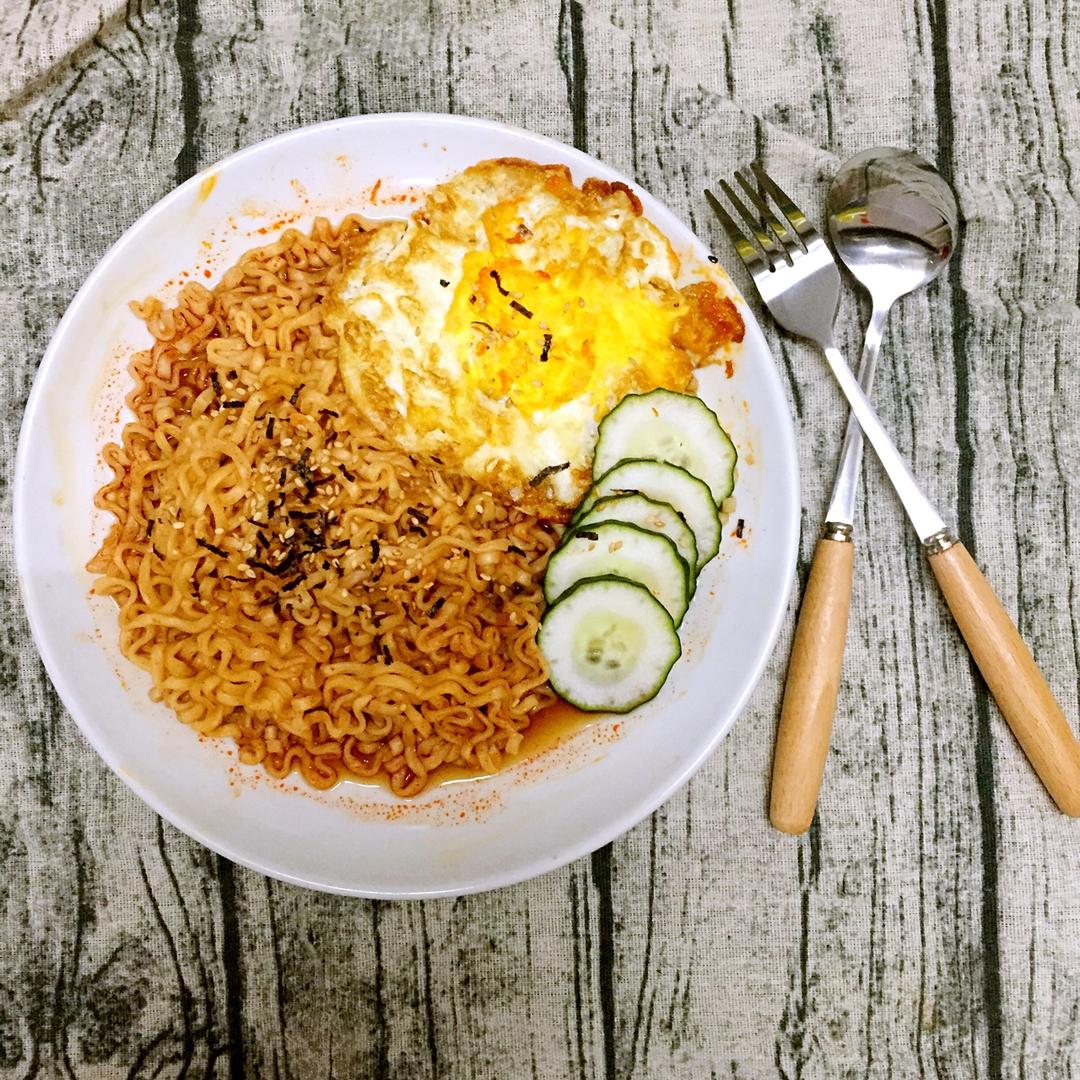 火鸡面（辣鸡面）