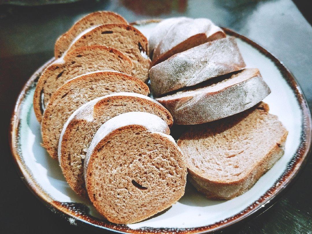 新手手揉，低卡减脂100%黑麦全麦面包