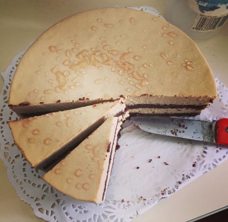 百利甜冻芝士蛋糕