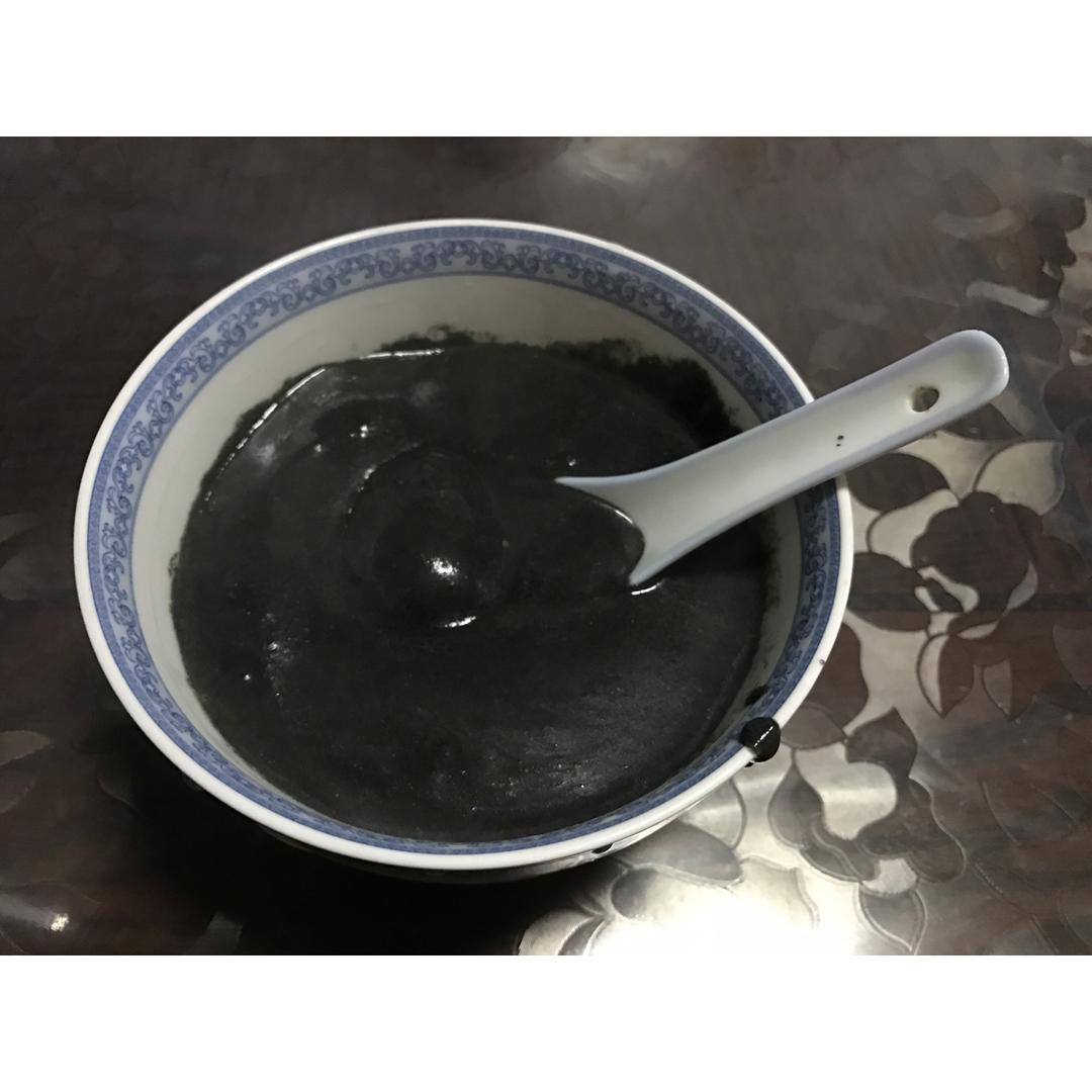 芝麻糊 jennyhua_做的芝麻糊赞 黑芝麻(或已炒熟打碎的黑芝麻粉),白