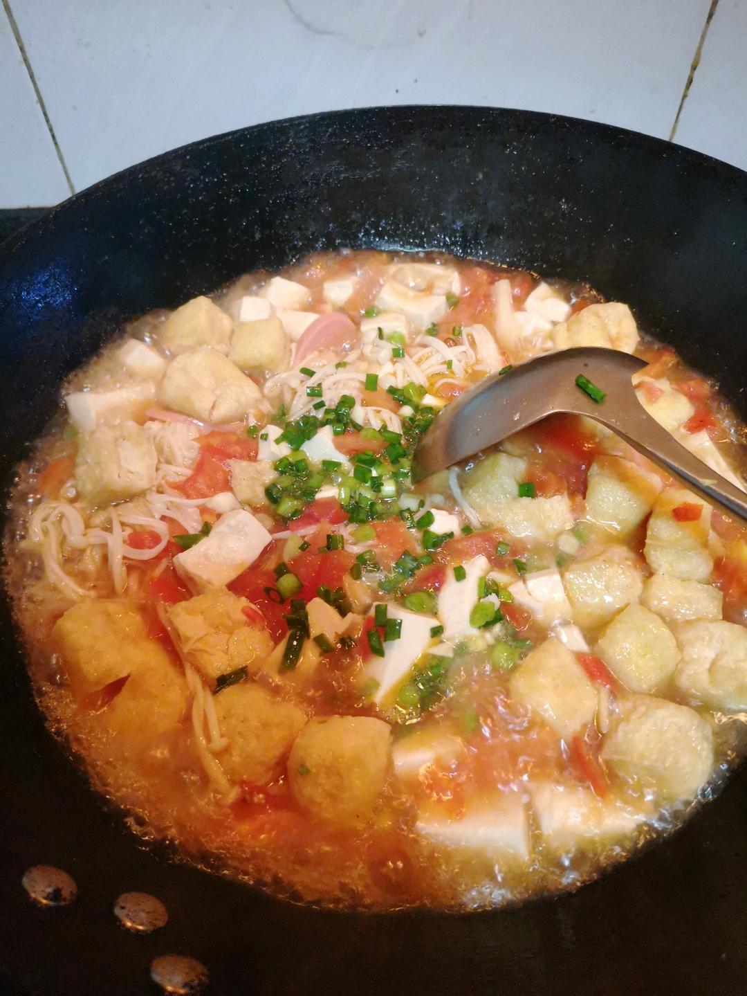 番茄豆腐金针菇汤