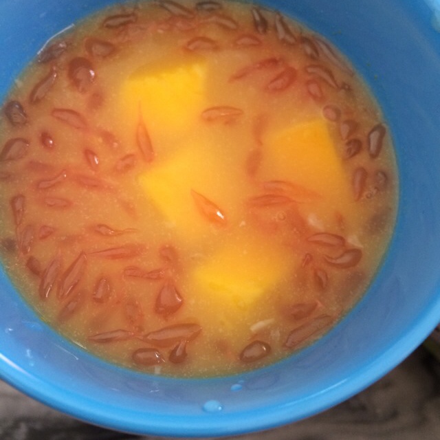 不输甜品店的杨枝甘露
